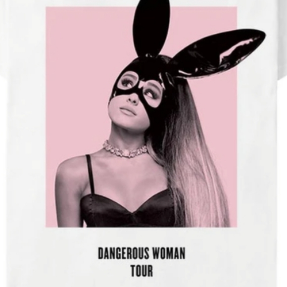 Ariana Grande Dangerous Woman Tour Tshirt - Picture 2 of 6